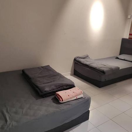 Monkey Canopy Sg Long Cosyhome 3R3B 8-10Pax Kajang Bagian luar foto